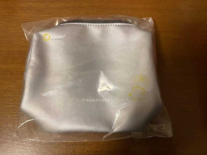 Amazon ドラえもん ポーチ Norton ノートン グッズ シルバー アニメ 萌えグッズ 通販