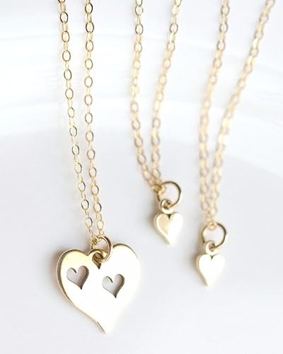 mom and 2 daughters necklace