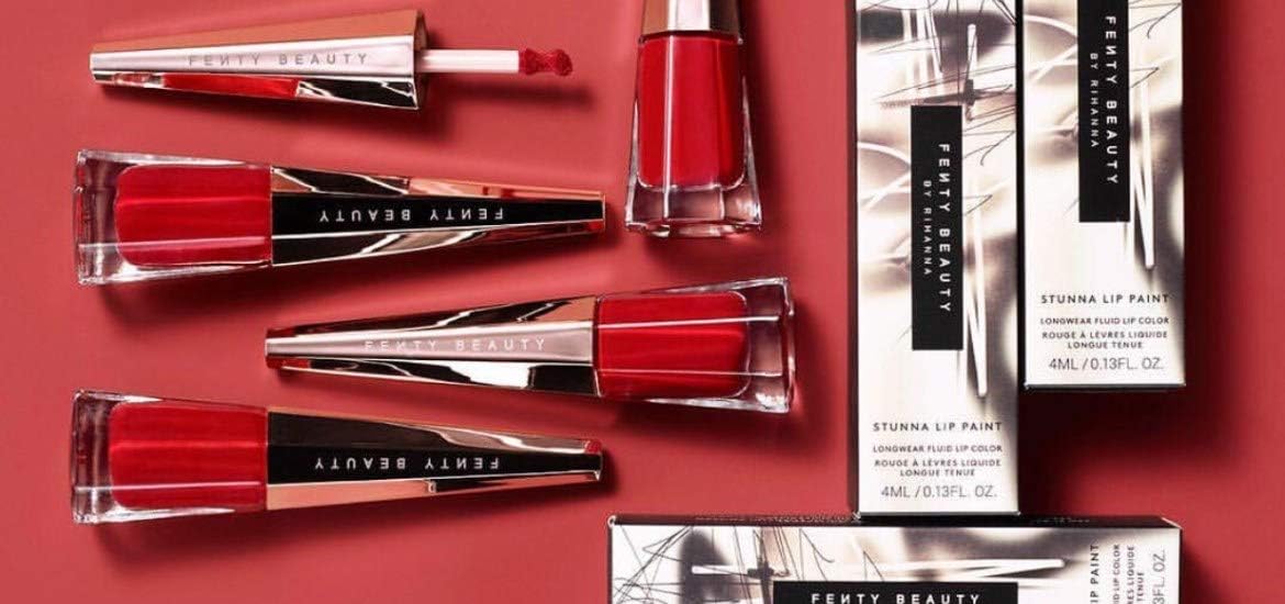 Fenty Beauty By Rihanna Stunna Lip Paint Longwear Fluid Lip Uncensored Perfect Universal Red Amazon Co Uk Beauty