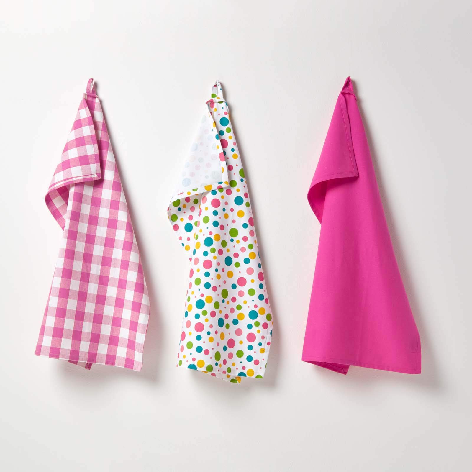 HOMESCAPES - Pure Cotton Tea Towels Set of Three - Polka Dot Multi Colour - Pink Yellow Blue Green - 50 x 70 cm - Fully Coordinated Washable Kitchen Linen