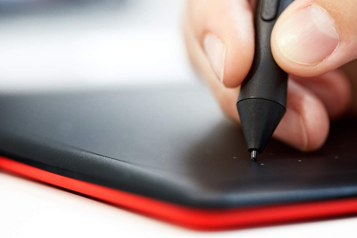 Wacom CTL472K1A One by Wacom Graphic Drawing Tablet for Beginners, Small: Computers & Accessories