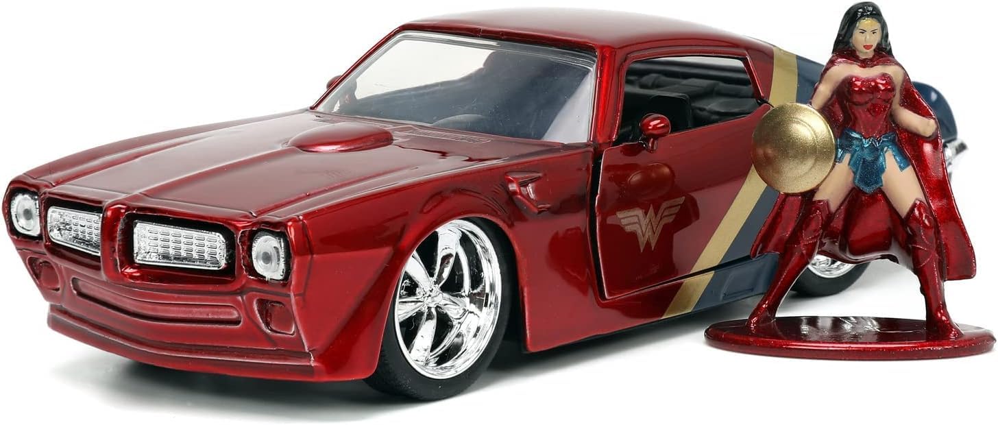 Jada Toys DC Wonder Woman 1972 Pontiac Fireb 1:32