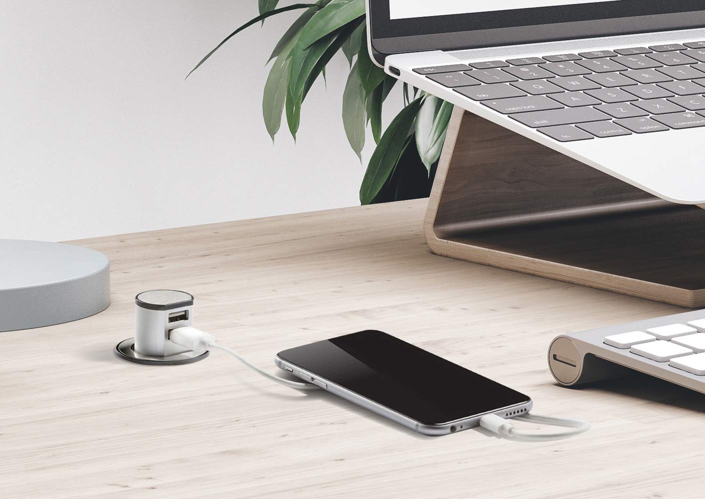 Knightsbridge Recess Mount Pop Up Dual/Twin USB Charger, Black