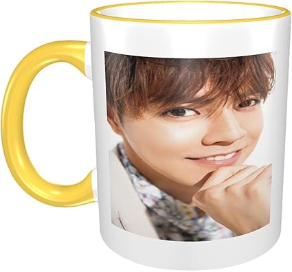 Amazon Co Jp 片寄涼太 かたよせりょうた Katayose Ryota エッジカラーマグ 両面 マグ家庭用マグ磁器カップウォーターカップセラミッククリエイティブパーソナリティオフィス飲用カップ朝食カップ330ml Yellow ホーム キッチン