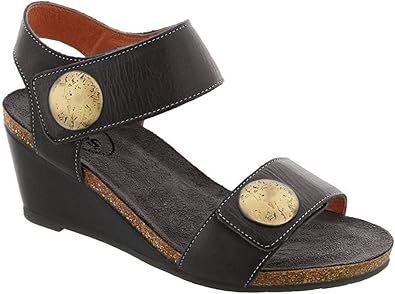 where can you buy taos shoes