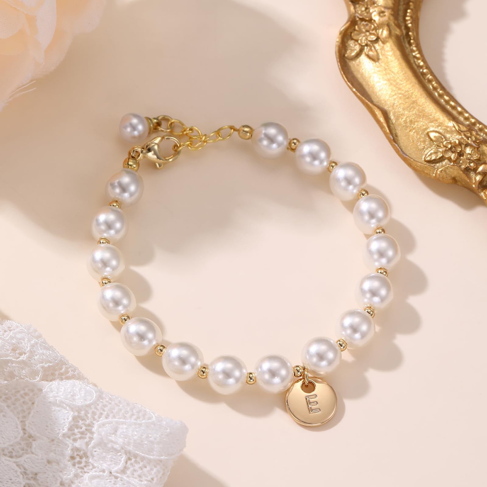 Miss Pink Initial Pearl Bracelet Flower Girl Bracelet Proposal Gifts for Girls, Dainty Gold Pearl Bracelets with Letter A-Z Personalized Name Jewelry Birthday Christmas Wedding Party Gift for Her