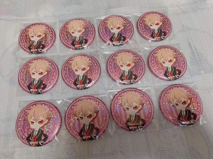 Amazon ツイステ エース キラキラ缶バッジ ロフト Loft 限定 バッジ ホビー