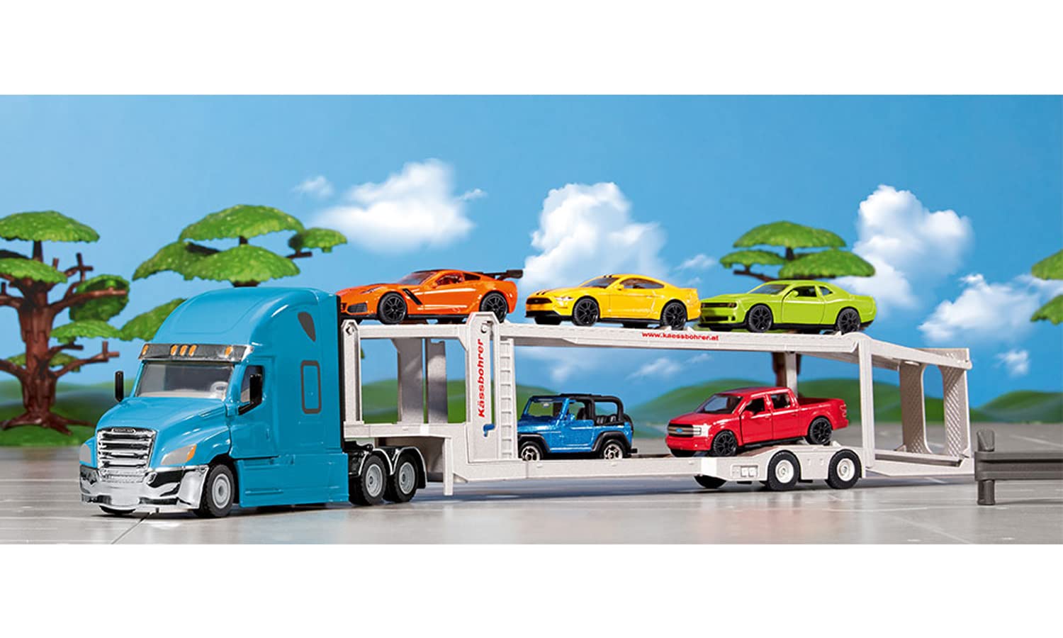 Siku 2717, Freightliner Cascadia, Spielzeug-Zugmaschine, 1:50, Kunststoff/Metall, Blau, Motorhaube Zum Ã–ffnen, Kupplung Zum Kombinieren Mit SIKU SUPER-Aufliegern In 1:50 7