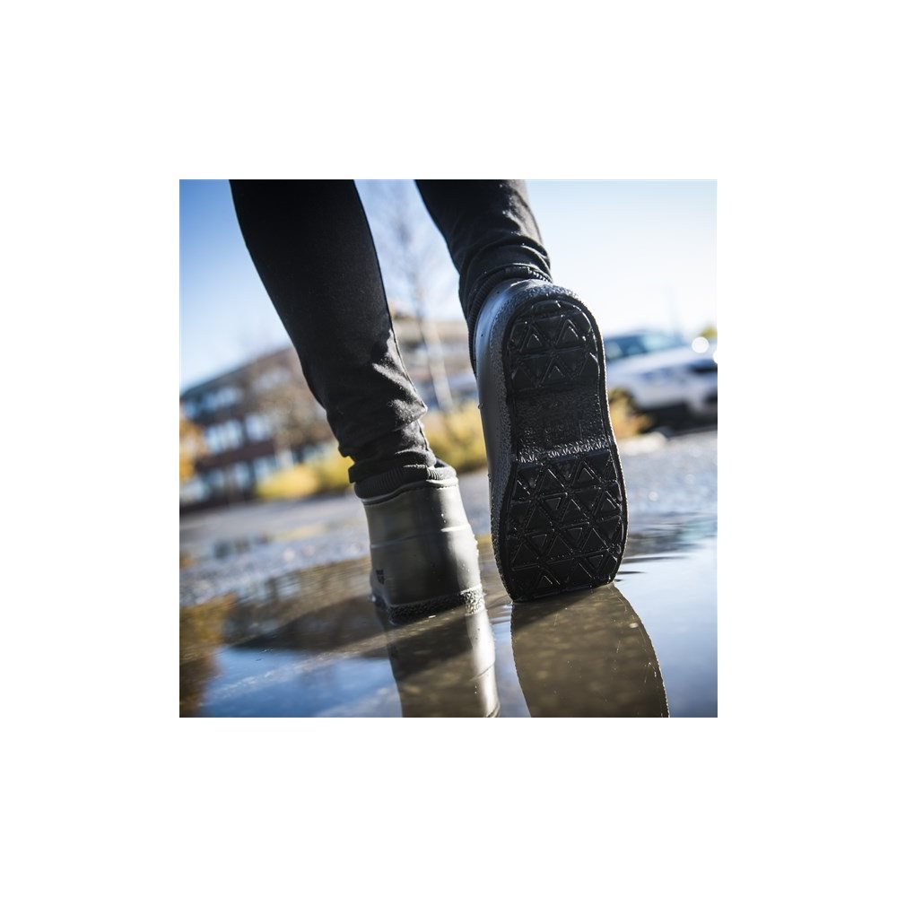 unikia nordic grip non slip boots