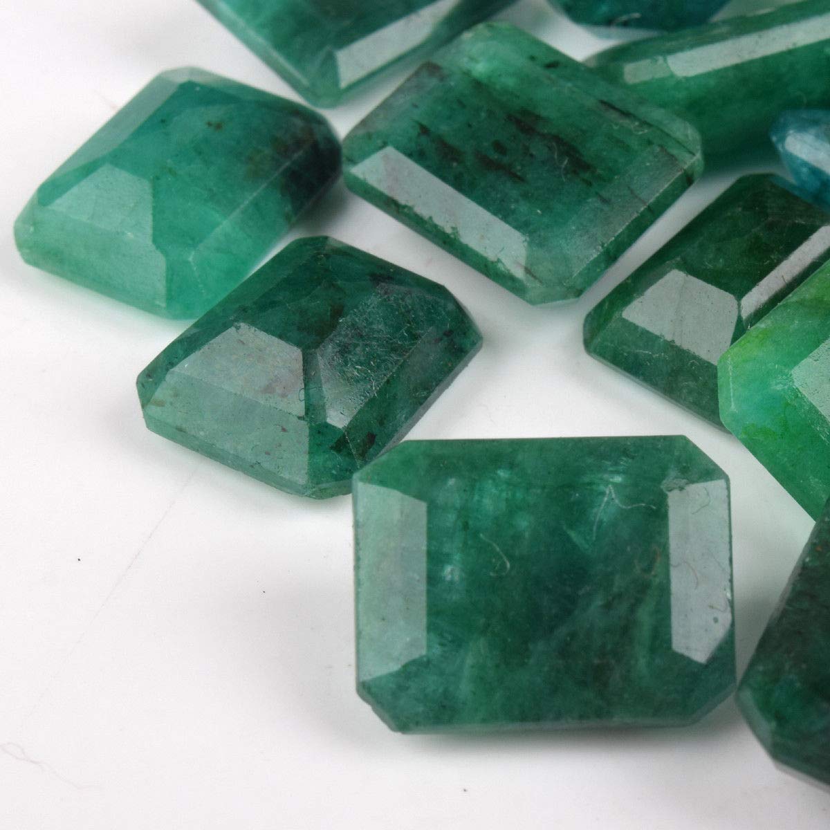 GEMHUB Zambian A+ Grade Green Emerald Approx 200 Ct. Set of Fine 20 Pieces Natural Green Emerald Loose Gemstones Beads