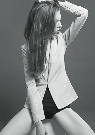 Amazon Co Jp アートデリ ポスター Dxポスター 写真のポスター 女性 モノクロ モダン 現代アート P A1 Glt 1604 0033 P A1 Glt 1604 0033 ホーム キッチン