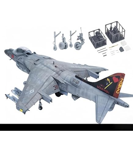 Amazon.com: Hasegawa 1:72 Scale AV-8B Harrier 11 Model Kit : Arts