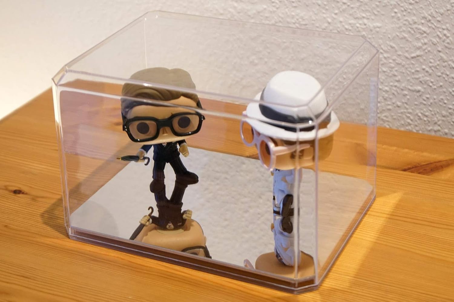 Acrylic Display Case for Pop! Vinyl Collectible Figures black round