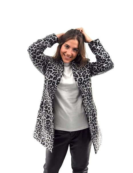 Snow leopard print coat white dots fashion 