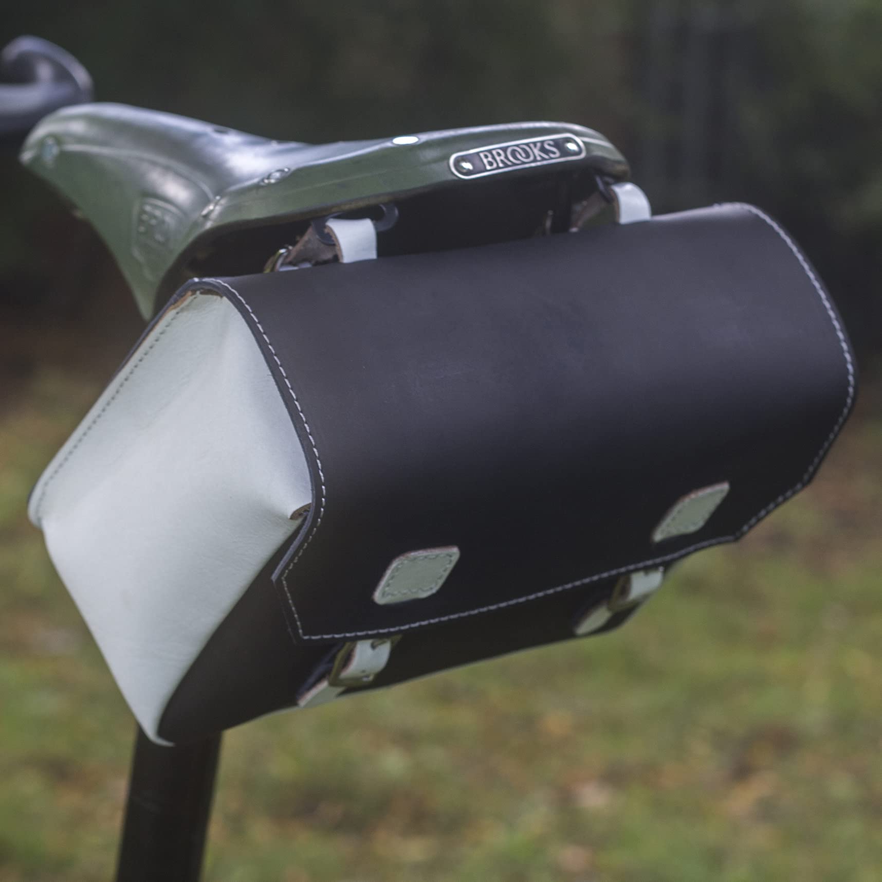 London Craftwork Super Large Leather Bicycle Bag Saddle Handlebar 23cm x 19.5 x 11cm in Black White 2021 Collection