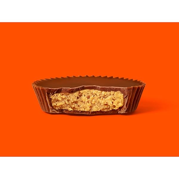 REESE’S MILK CHOCOLATE SNACK SIZE PEANUT BUTTER CUPS, CANDY PANTRY PACK, 13.75 OZ (25 PIECES)