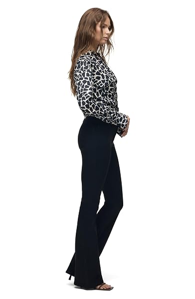 HUDSON WOMEN’S LONG SLEEVE WRAP SHIRT, GIRAFFE PRINT