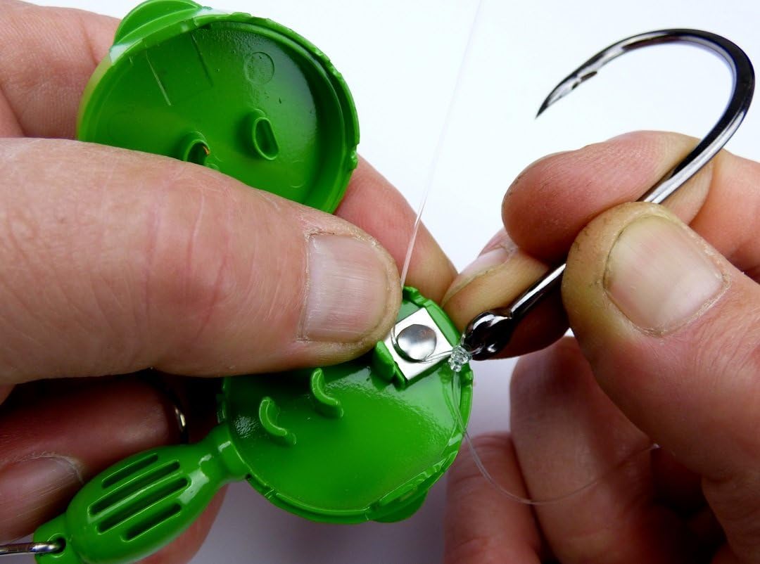 Hook-Eze Quick Fishing Knot Tying Tool Line Cutter Cover Hooks on Fishing Poles and Travel Safe : Sports & Outdoors