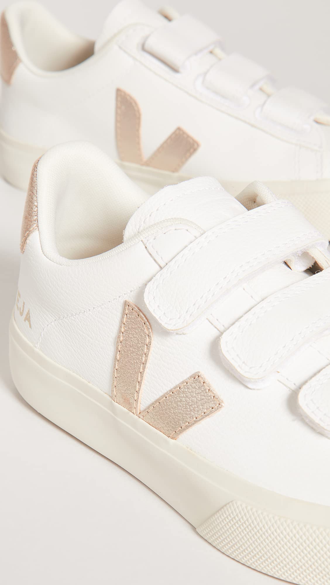 Veja Women's Recife Logo Sneakers
