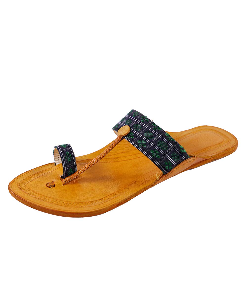 ladies belt chappals