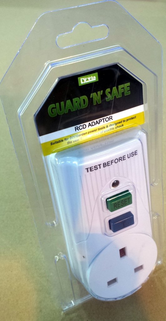 Guard N Safe 4700 Lyvia RCD Adaptor - Electric Shock Protection