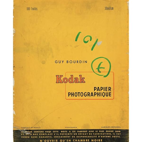 Amazon.com: Guy Bourdin: 9780714843032: Gingeras, Alison M