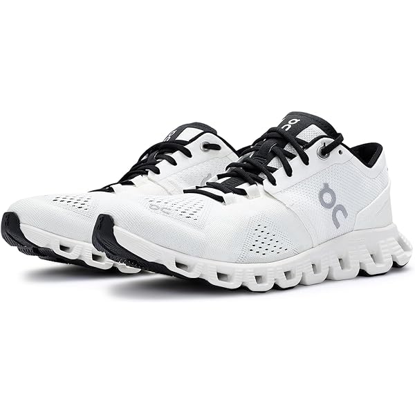 Amazon.com | On Running Womens Cloud X Synthetic Textile