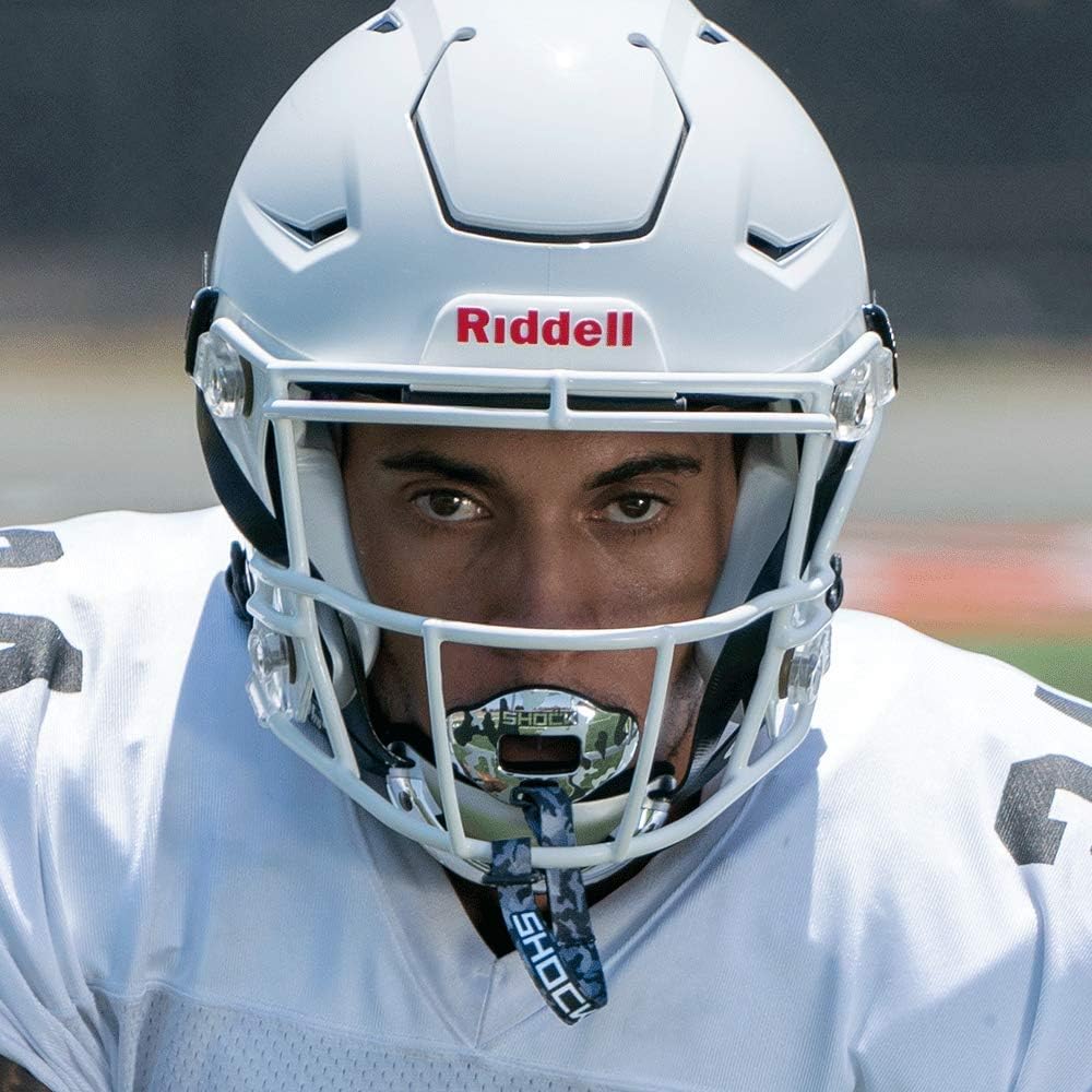 Helmet with mouthguard Clearance