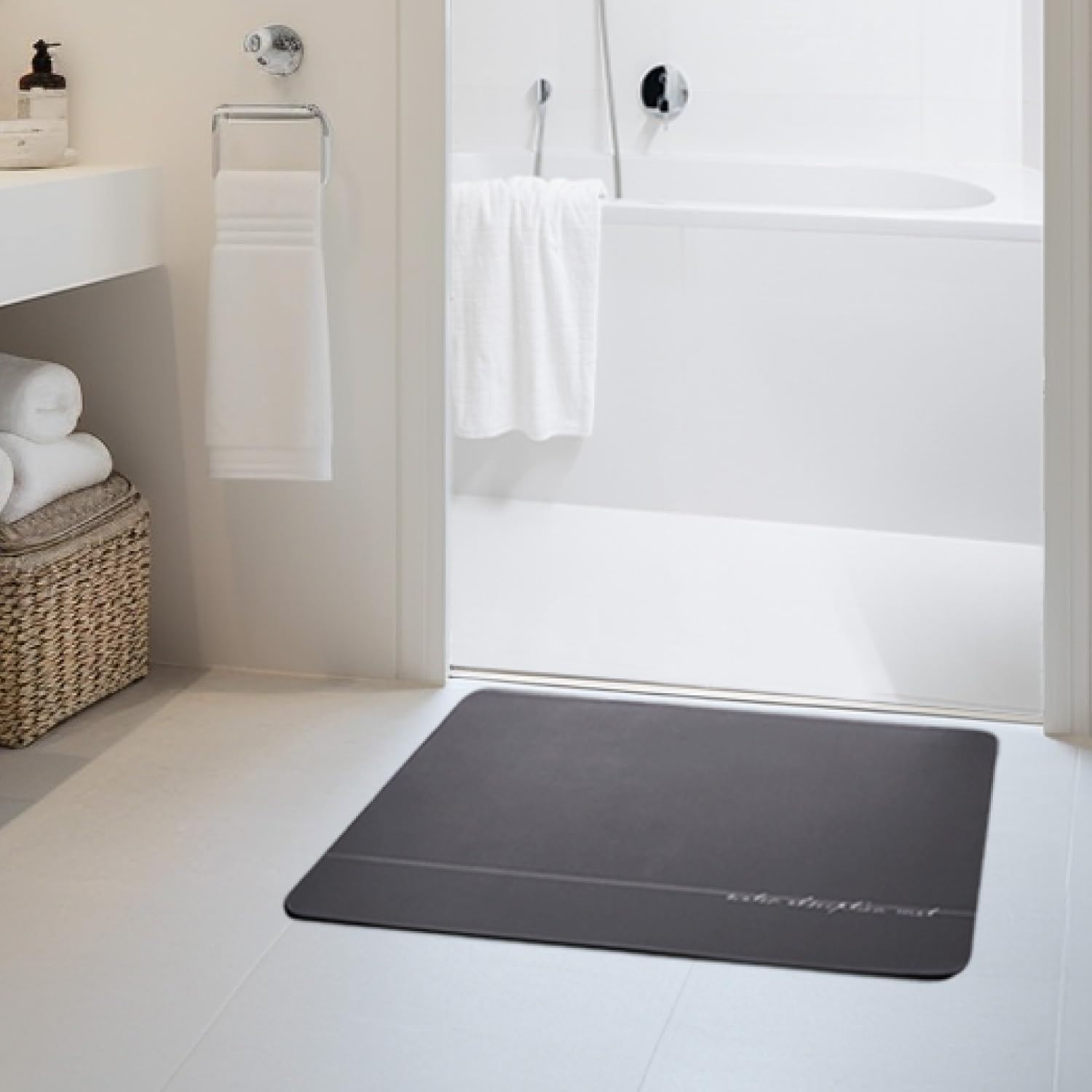 王様のバスマット【更に改善されましたｘ吸水力2倍サラふわUP】 珪藻土 バスマット 洗える マット キッチン ソフト 速乾 おしゃれ 安心 お風呂 足拭き ドア BOOMIE (角型グレー, 60cm×40cm)商品画像