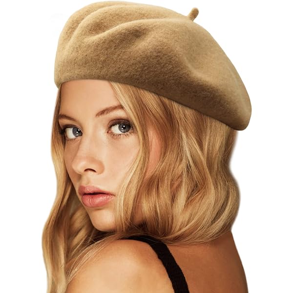 Beret Hat French Beret Cap Winter Fashion Solid Color Hat  display picture 3