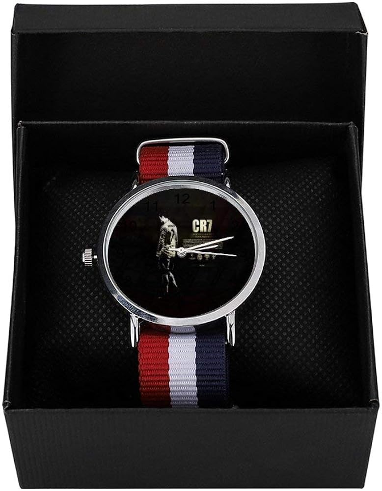Amazon yzan クリスティアーノ ロナウド サッカー Cr7 腕時計 ウォッチ クォーツ時計 スケール付き ージ織りクォ 編組時計 時計バンド 多色 軽量 超薄型 4cm文字盤 男女兼用 可愛い シンプル 通勤 欧米 カジュアル ビジネス風 時計 メンズ腕時計 腕時計 通販