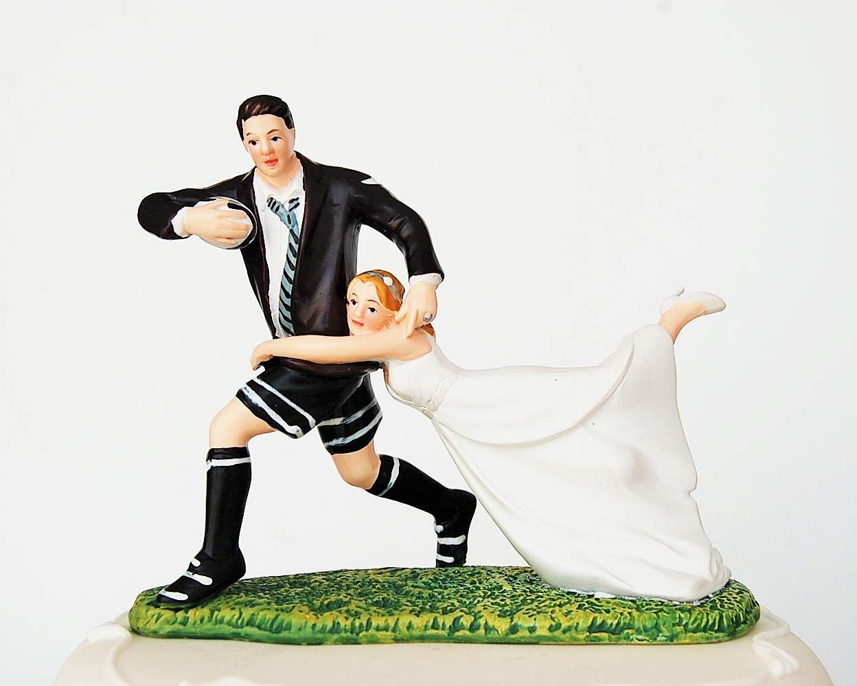 DreamWedding-UK Wedding Cake Toppers/Bride and Groom Figures/Sitting/Standing, Artificial Resin, Number 17, 5 x 12 x 12 cm