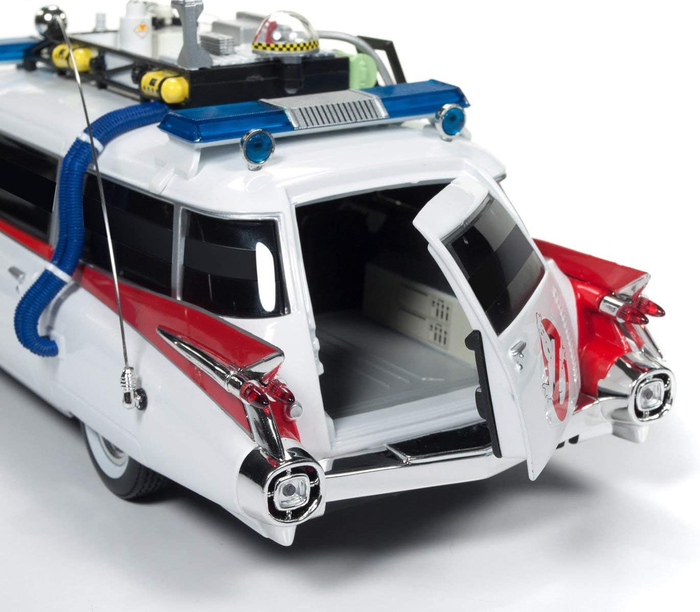 ghostbusters diecast car 1 18