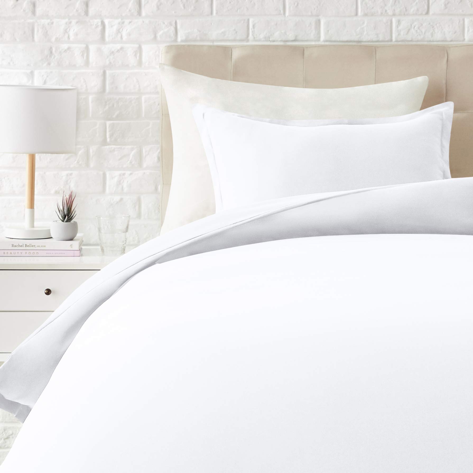 Photo 1 of Amazon Basics Lightweight Microfiber 2-Piece Duvet Cover Set with Zipper Closure, Twin/Twin XL, Bright White, Solid - Pack of 4