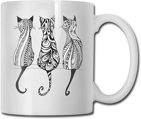 Amazon Co Jp 三匹の猫 落書きマグカップ おしゃれ コップ コーヒーカップ ロゴ入り 食器 洋風 カフェ オフィス用品 カップ 耐熱 デザイン雑貨ラッピング 白 330ml ホーム キッチン