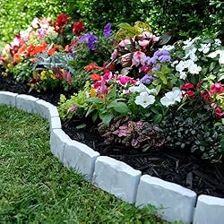 EasyFlex No-Dig Landscape Edging with Anchoring