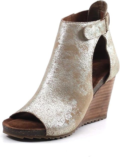 diba true new year wedge