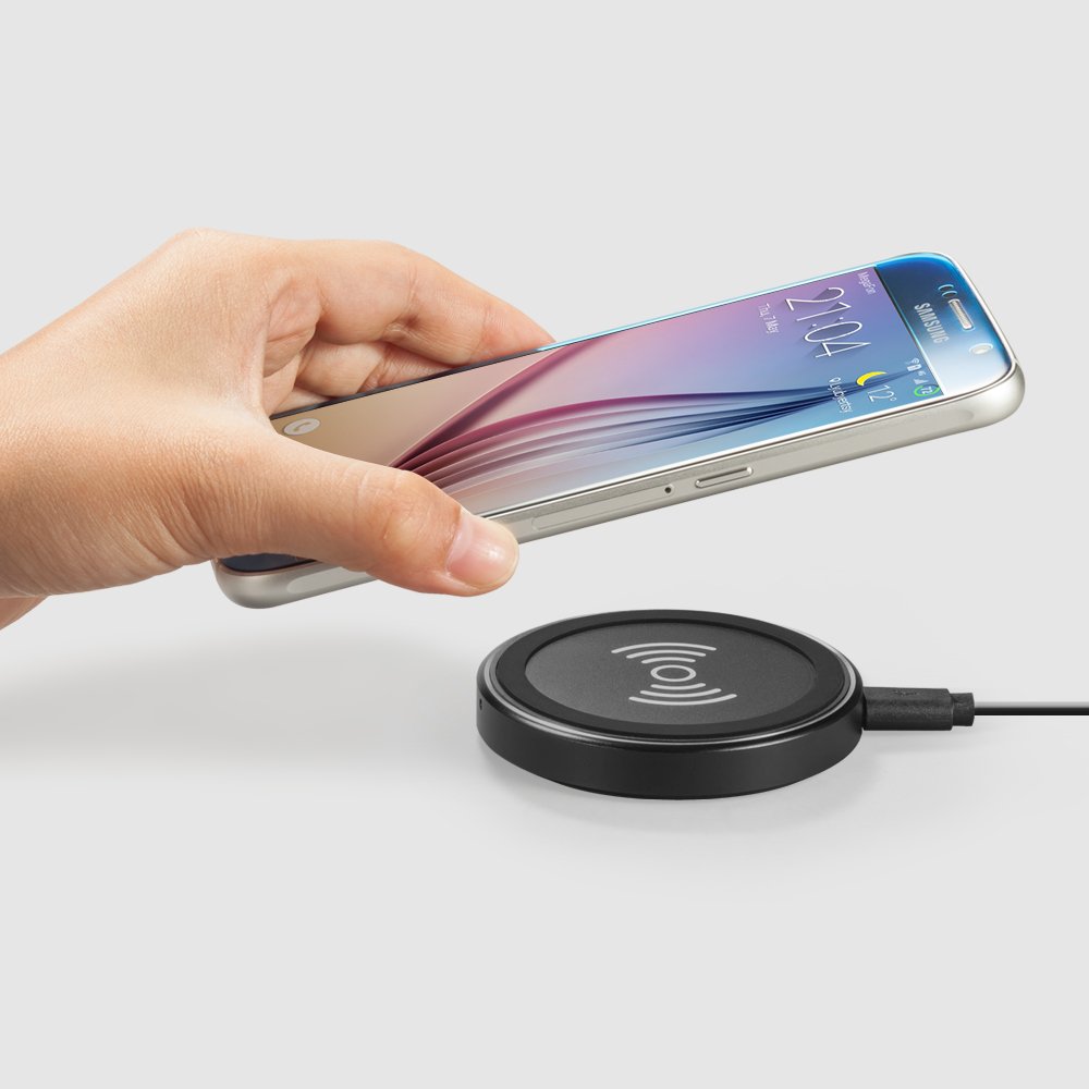 Anker PowerPort Qi (シングルコイル Qi ワイヤレス充電器) Galaxy S6 / S7 / S6 Edge / S7 Edge,Nexus 4 / 5 / 6 / 7 (第2世代 2013) / LG G3 / その他Qi対応機種 (ブラック) Anker PowerPort Qi (シングルコイル Qi ワイヤレス充電器) Galaxy S6 / S7 / S6 Edge / S7 Edge,Nexus 4 / 5 / 6 / 7 (第2世代 2013) / LG G3 / その他Qi対応機種 (ブラック)