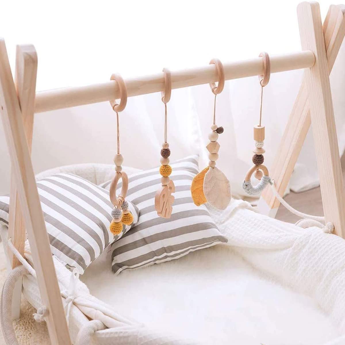 10 PCS 100mm Unfinished Wooden Rings for Craft, 4 inch Diameter Nature Solid Wood Rings for DIY Crafts Without Paint, Macrame Wooden Rings for Ring Pendant and Connectors Jewelry Making