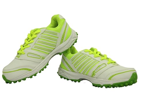 cricket spikes size 10