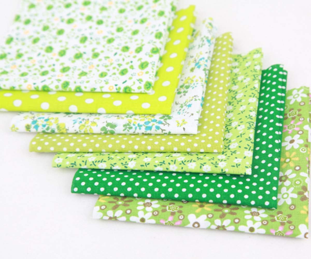 7PCS 50 x 50cm Cotton Craft Fabric Bundle Patchwork Squares Quilting Sewing Patchwork Different Pattern Cloths DIY Scrapbooking Artcraft (Green Series)
