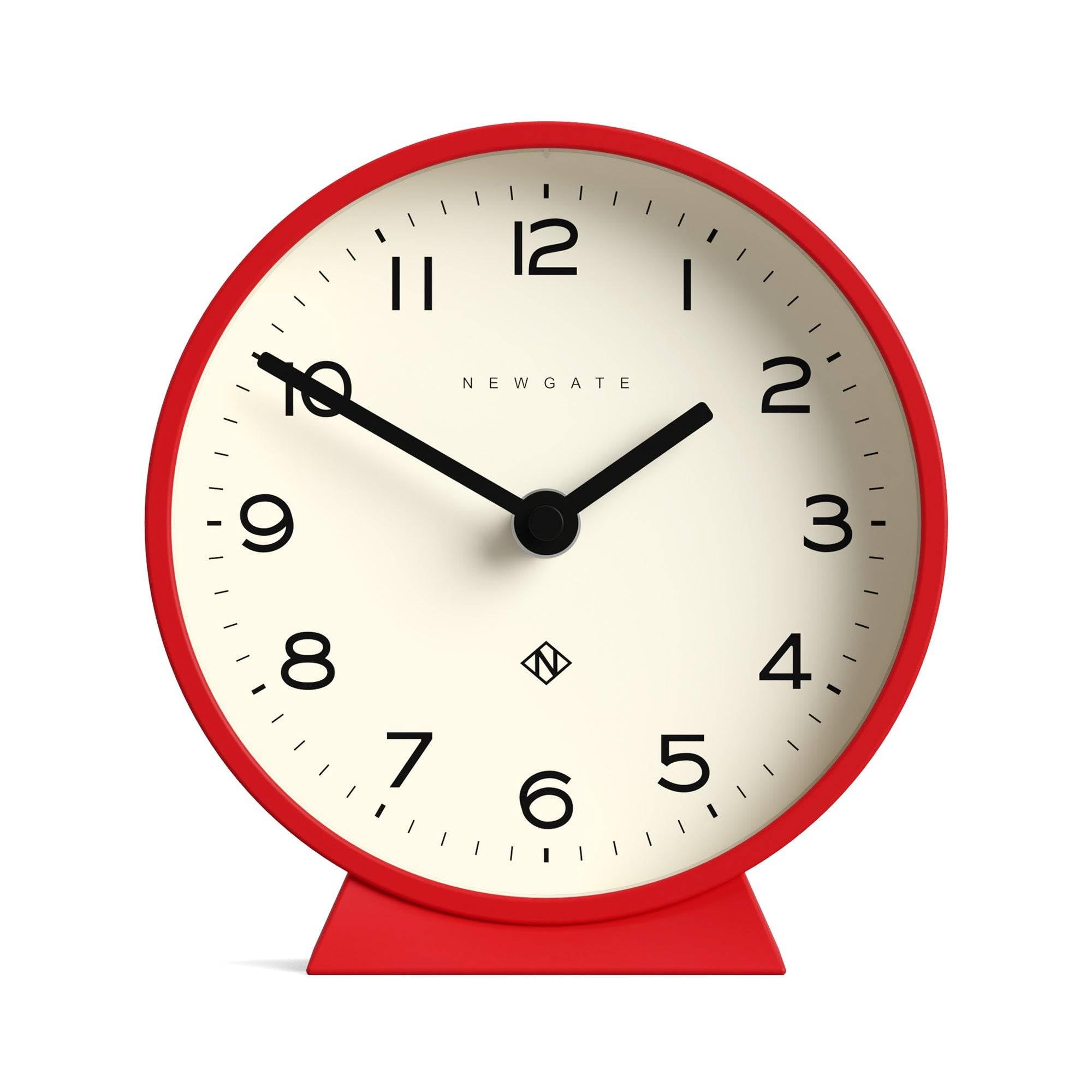 NEWGATE® M Mantel Echo desk clock | Modern round design | Red | Easy to read numbers | Contemporary style for desk, table, shelf or bedside