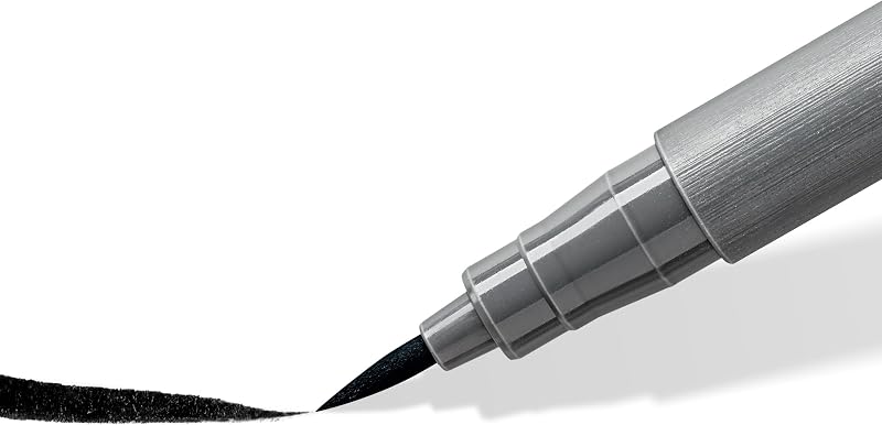 STAEDTLER Pigment Brush intense Black set - escova de pigmento, pincel pigmento macio, caligrafia e caneta de pigmento, cor preta intensa, resistente à água, 4 marcadores de arte de pigmento em blister, 37 BK4-1