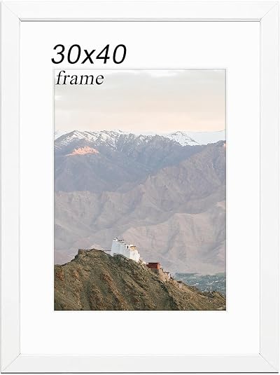 RUN HELIX 30x40cm Picture Frame with Mat and Plexiglass White