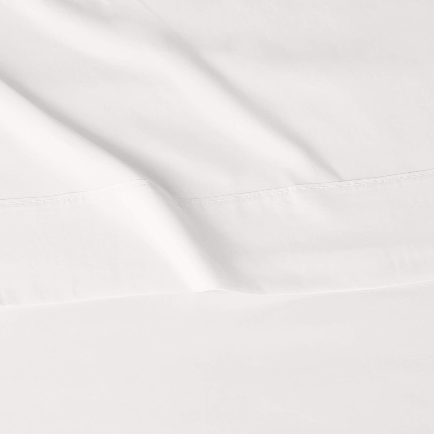 Basics Lightweight Super Soft Easy Care Microfiber Sheet Set with 16" Deep Pockets - Queen, White: Home & Kitchen