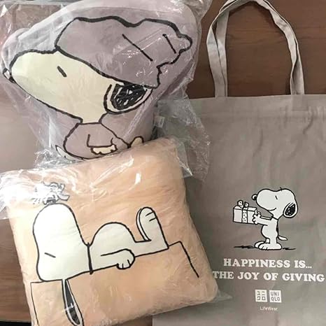 Amazon Co Jp ユニクロ スヌーピー クッション ノベルティー 3点セット ホビー