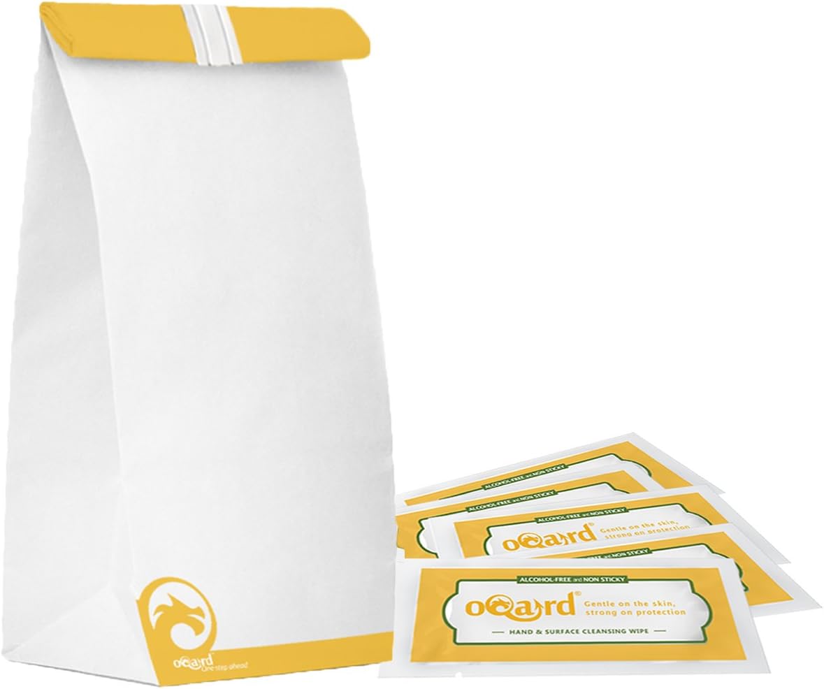 Oqard First Aid Lined Vomit Bag and Cleansing Wipes - 30 Bags, 10 Wipes