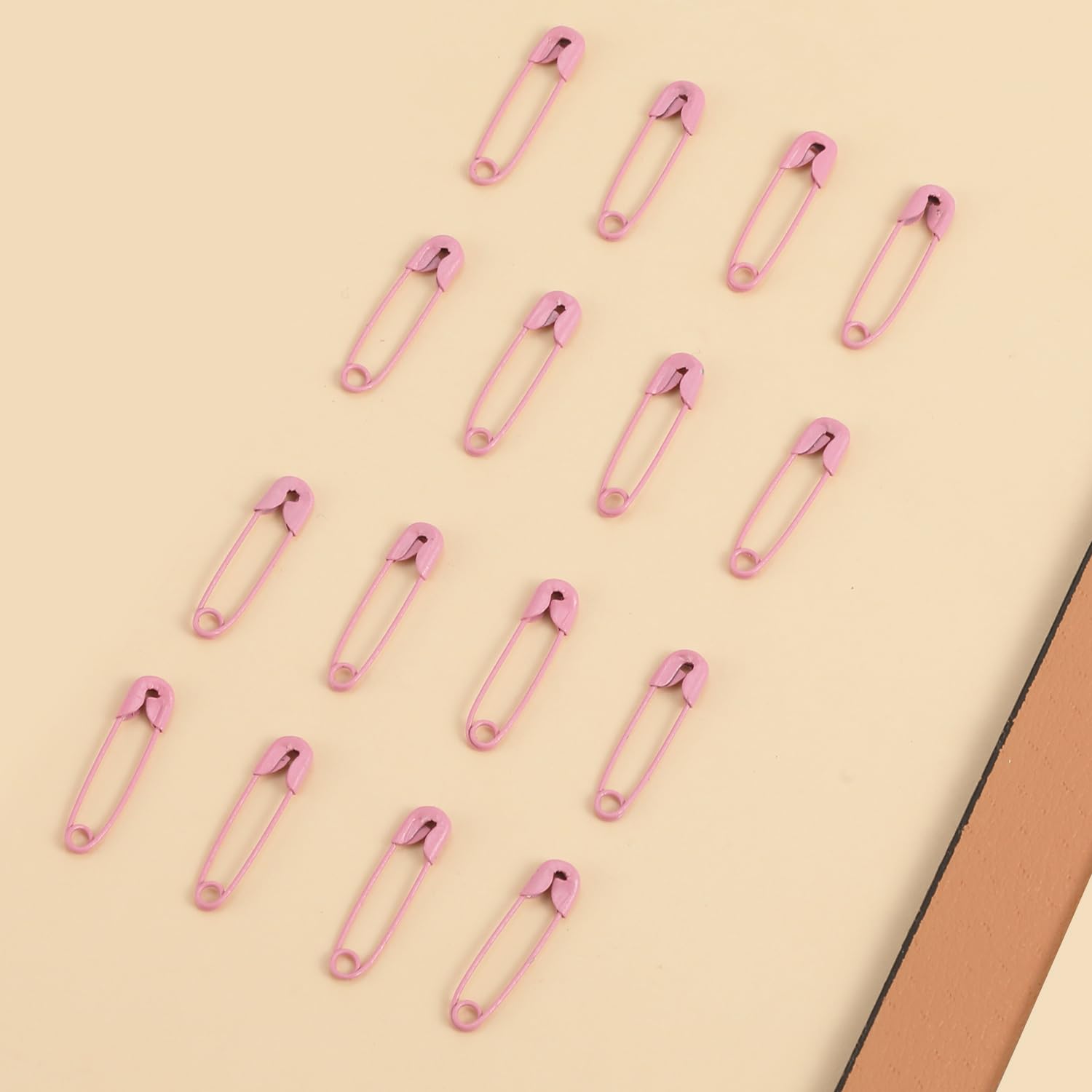 250pcs Safety Pins, 1.1in/28mm Mini Sewing Safety Pins Small Metal Nickel Plated Steel Safety Pins for Clothing Sewing Handicrafts Jewelry Making (Pink)