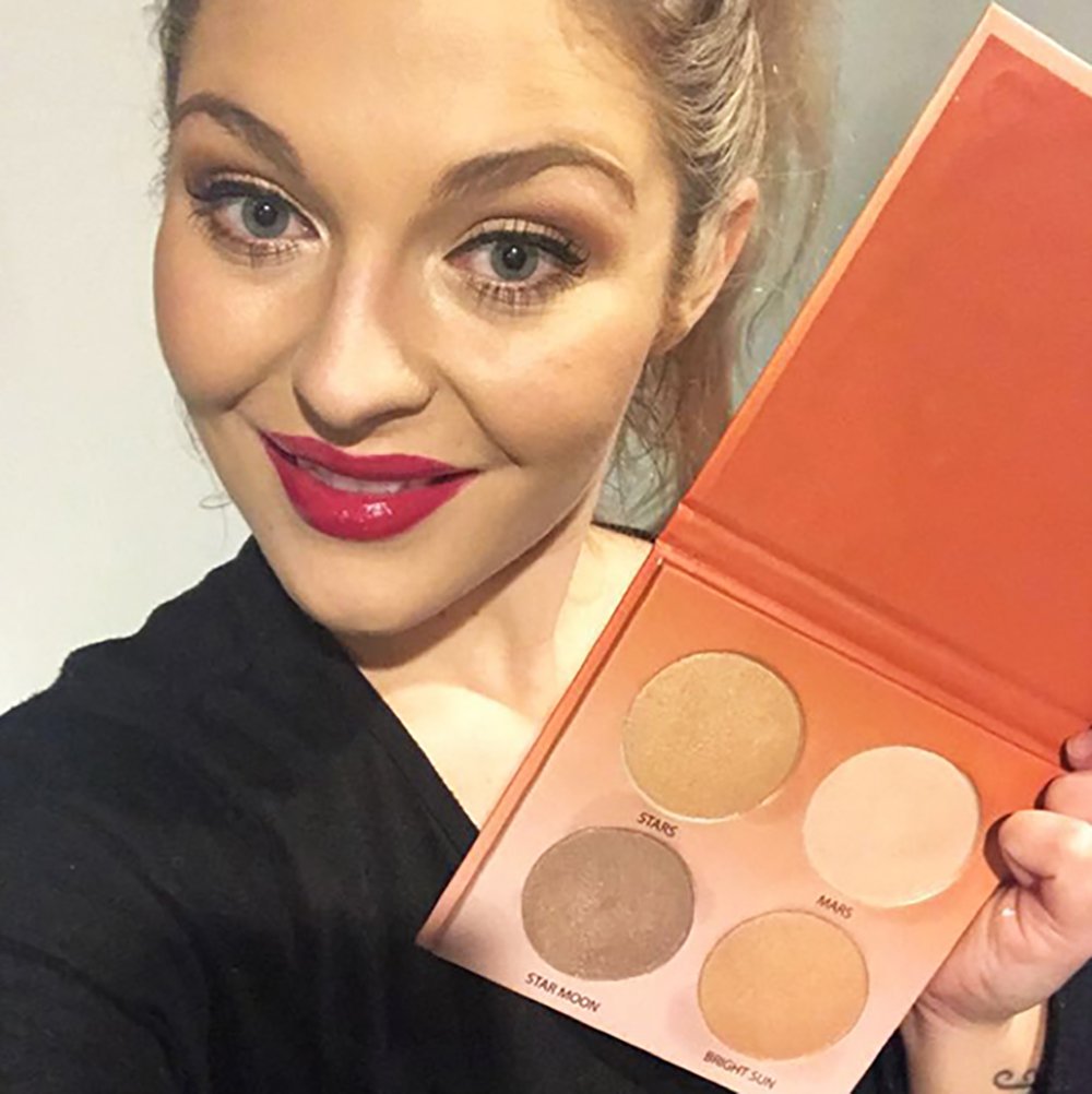 Aurelife Makeup Glow Kit Llluminator Highlighter & Bronzer Collection Luminous Shimmer Matte Face Palette