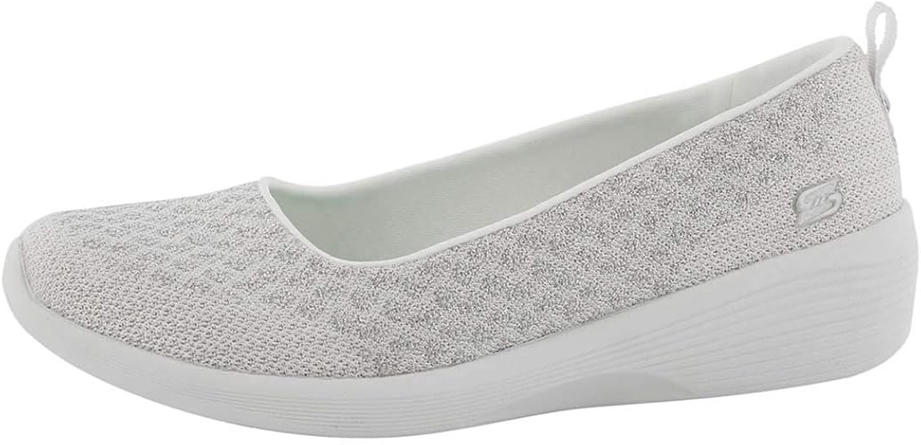 skechers arya strike a pose